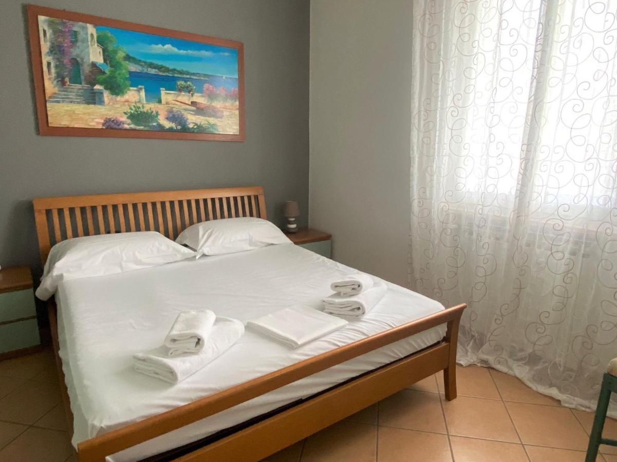 La Dolce Vita - Private Villa With Pool Moniga del Garda Exterior foto
